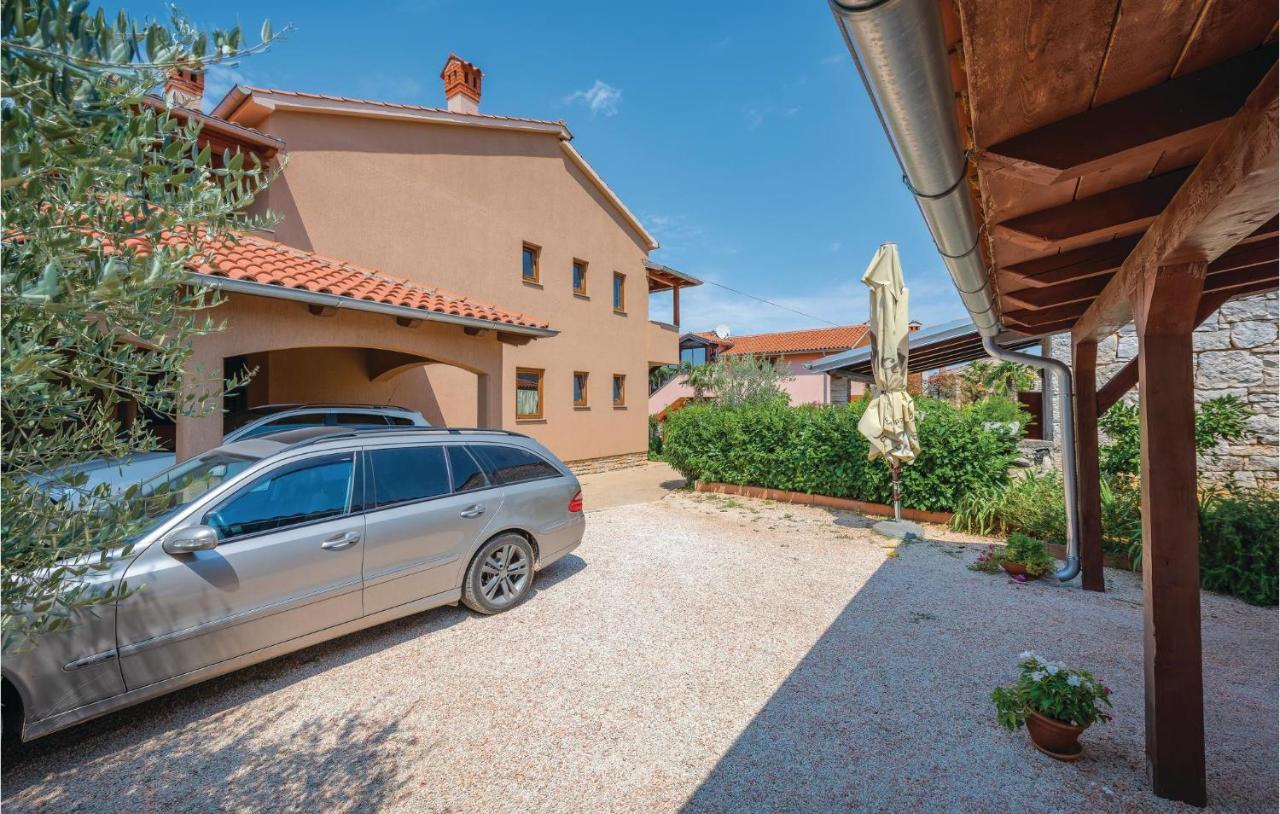 Stunning Apartment In Rovinj With Kitchen المظهر الخارجي الصورة